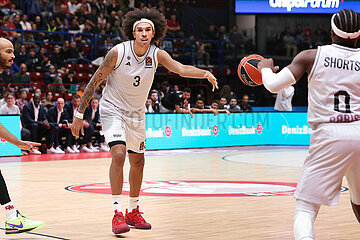 EuroLeague: EA7 Emporio Armani Olimpia Milano vs Paris Basketball