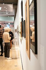 Presse-Rundgang der Ausstellung Aber hier leben? Nein danke.
Surrealismus + Antifaschismus  im Lenbachhaus