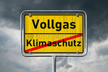 Symbolisches Ortsschild Klimaschutz - Vollgas