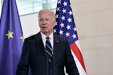 Berlin  Deutschland - Joseph Biden bei der gemeinsamen Pressekonferenz mit dem Bundeskanzler im Kanzleramt.