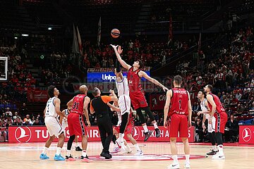 EuroLeague: EA7 Emporio Armani Olimpia Milano vs Anadolu Efes Istanbul