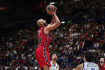 EuroLeague: EA7 Emporio Armani Olimpia Milano vs Anadolu Efes Istanbul