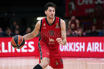 EuroLeague: EA7 Emporio Armani Olimpia Milano vs Anadolu Efes Istanbul