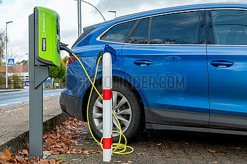 Skoda Enyaq beim Laden