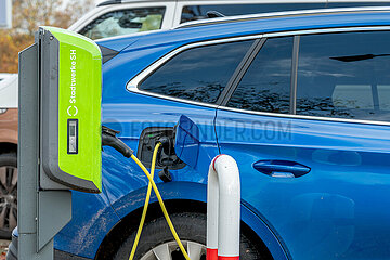 Skoda Enyaq beim Laden