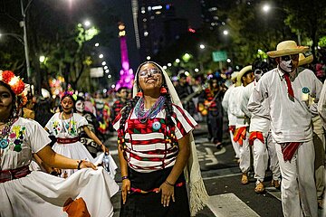 Dia de los Muertos: Day of the Dead Mega Parade of Catrinas