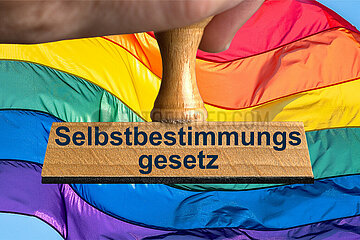 Symbolischer Stempel Selbstbestimmungsgesetz