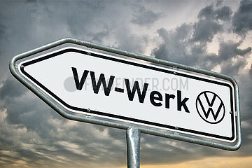 Symbolischer Wegweiser VW-Werk