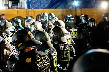 Massive Polizeigewalt bei Hanau Gedenk-Demo in München