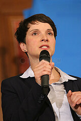 AfD-Kreisverband München-Ost: Fraule Petry kommt 13. Mai 2016 im Hofbräukeller München