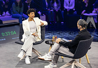 Malaika Mihambo auf der ISPO 2024 in München