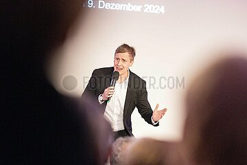 Dieter-Hildebrandt-Preisverleihung an Till Reiners in München