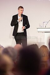 Dieter-Hildebrandt-Preisverleihung an Till Reiners in München