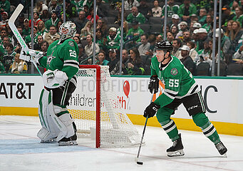 Dallas Stars v Calgary Flames -NHL