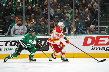 Dallas Stars v Calgary Flames -NHL