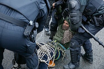 Widersetzen: Proteste gegen den AfD Bundesparteitag in Riesa