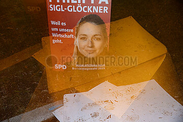 Bundestagswahl 2025: Wahlplakate im Münchner Norden