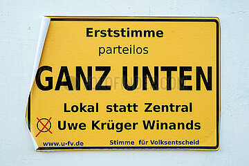 UNABHAENGIG fuer Volksentscheide Wahlplakat in Schleswig