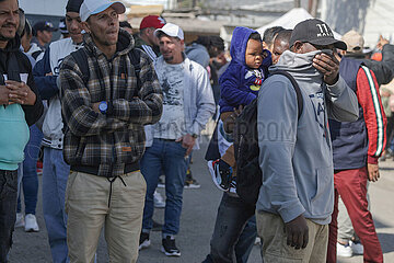 Migrants Apply for Refugee Status in Mexico