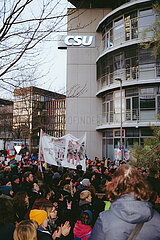10.000 protestieren gegen Zusammenarbeit der CSU mit der AfD