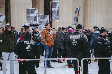 Antifaschistischer Protest gegen die Trauer Kundgebung der AfD wegen des mutmaßlichen Anschlags in München