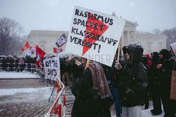 Antifaschistischer Protest gegen die Trauer Kundgebung der AfD wegen des mutmaßlichen Anschlags in München