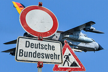 Symbolische Schilder Deutsche Bundeswehr