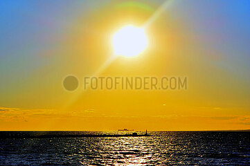 Sonnenuntergang an der Corniche in Marseille
