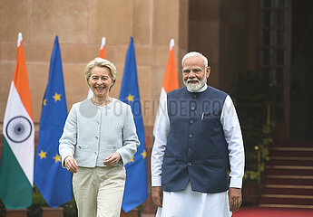 Narendra Modi meets Ursula von der Leyen