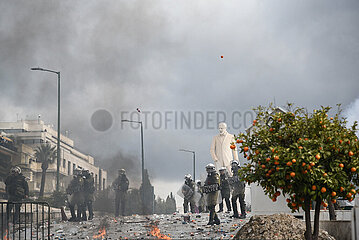 Greece: Clashes between protestors and riot police during the Tempi protest