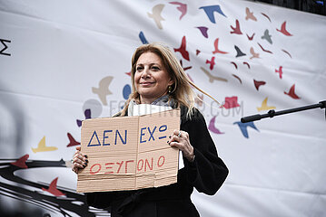Greece: Massive protest in Athens on rail crash anniversary