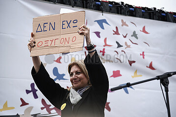 Greece: Massive protest in Athens on rail crash anniversary