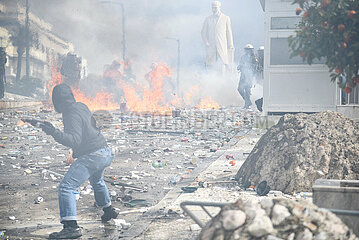 Greece: Clashes between protestors and riot police during the Tempi protest