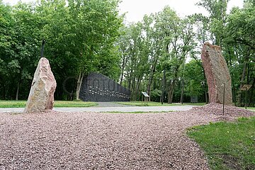 Babyn Yar Crystal wall of crying