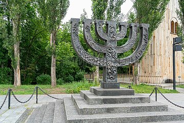 Die Menorah in Babyn Jar