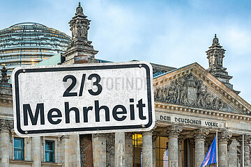 Symbolisches Schild 2/3 Mehrheit
