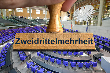 Symbolischer Stempel Zweidrittelmehrheit