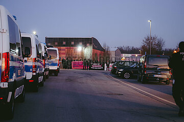 Blockade und Demonstration gegen den politischen Aschermittwoch der AfD in Osterhofen