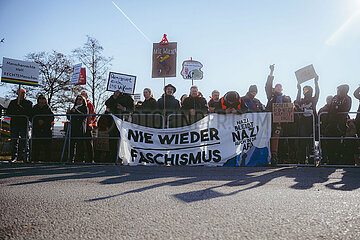 Blockade und Demonstration gegen den politischen Aschermittwoch der AfD in Osterhofen
