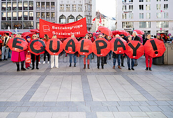 Aktion zum Gender Pay Gap in München