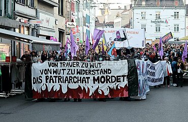 Demo zum internationalen Frauentag in Basel / Schweiz