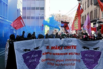 Demo zum internationalen Frauentag in Zürich / Schweiz