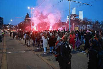 Demo zum internationalen Frauentag in Basel / Schweiz