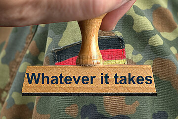 Symbolischer Stempel Whatever it takes