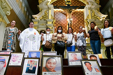 Kin of victims of bloody war on drugs of gather for a Mass
