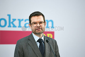 Berlin  Deutschland - Marco Buschmann bei einer Pressekonferenz der FDP im Hans-Dietrich-Genscher-Haus.