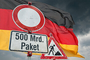 Symbolische Schilder 500 Mrd. Paket