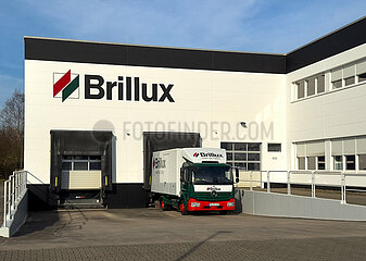 Deutschland  Bremen - Logistikpunkt und Buerogebaeude des Produzenten von Farben und Lacken BRILLUX