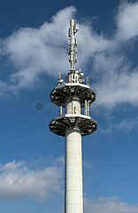 Deutschland  Tostedt - Fernsehturm der Telekom in einer Kleinstadt