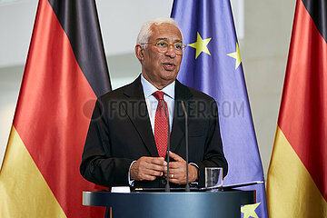 Berlin  Deutschland - Der Praesident des Europaeischen Rates Antonio Costa bei einer Pressekonferenz im Kanzleramt.